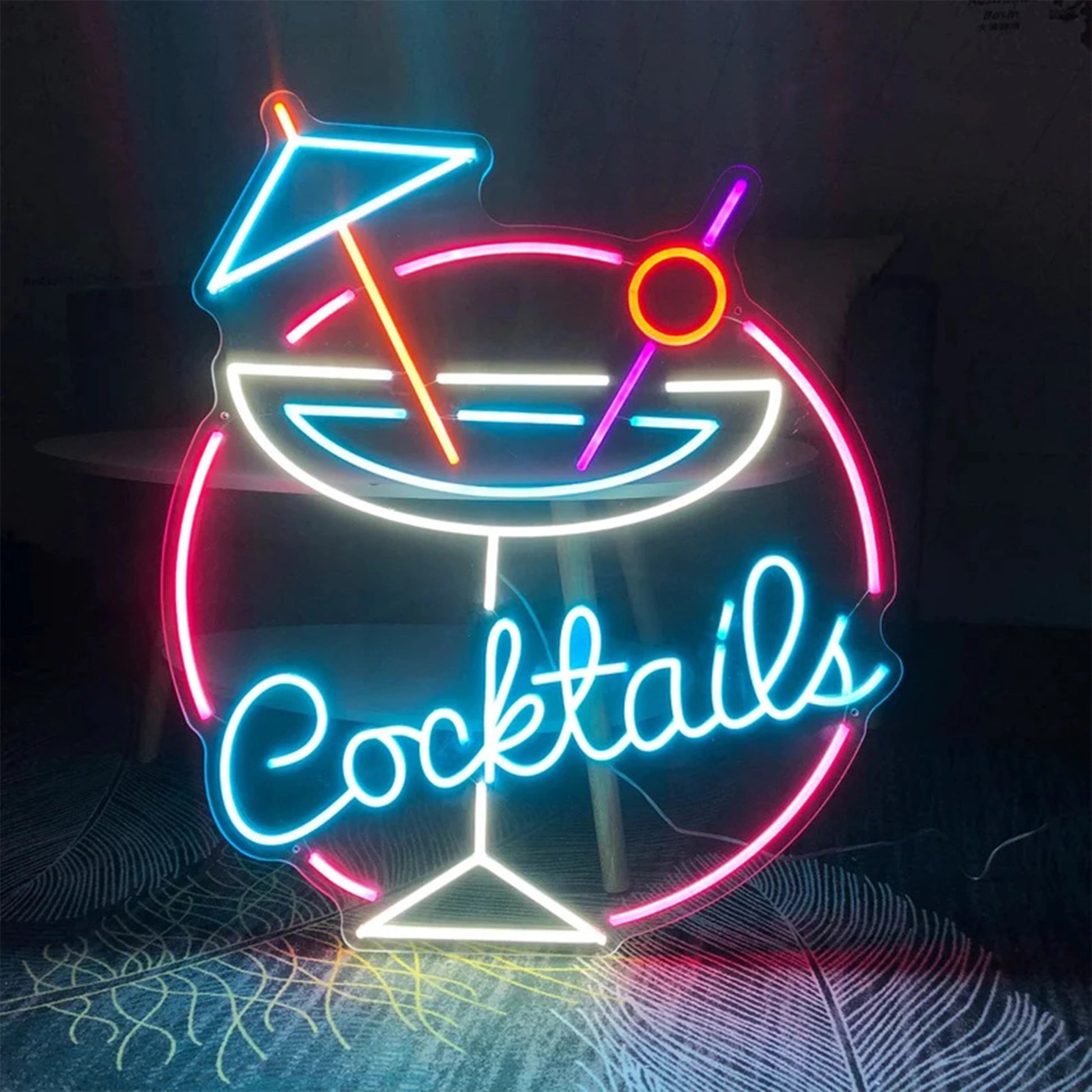 Cocktails Bar Neon Sign