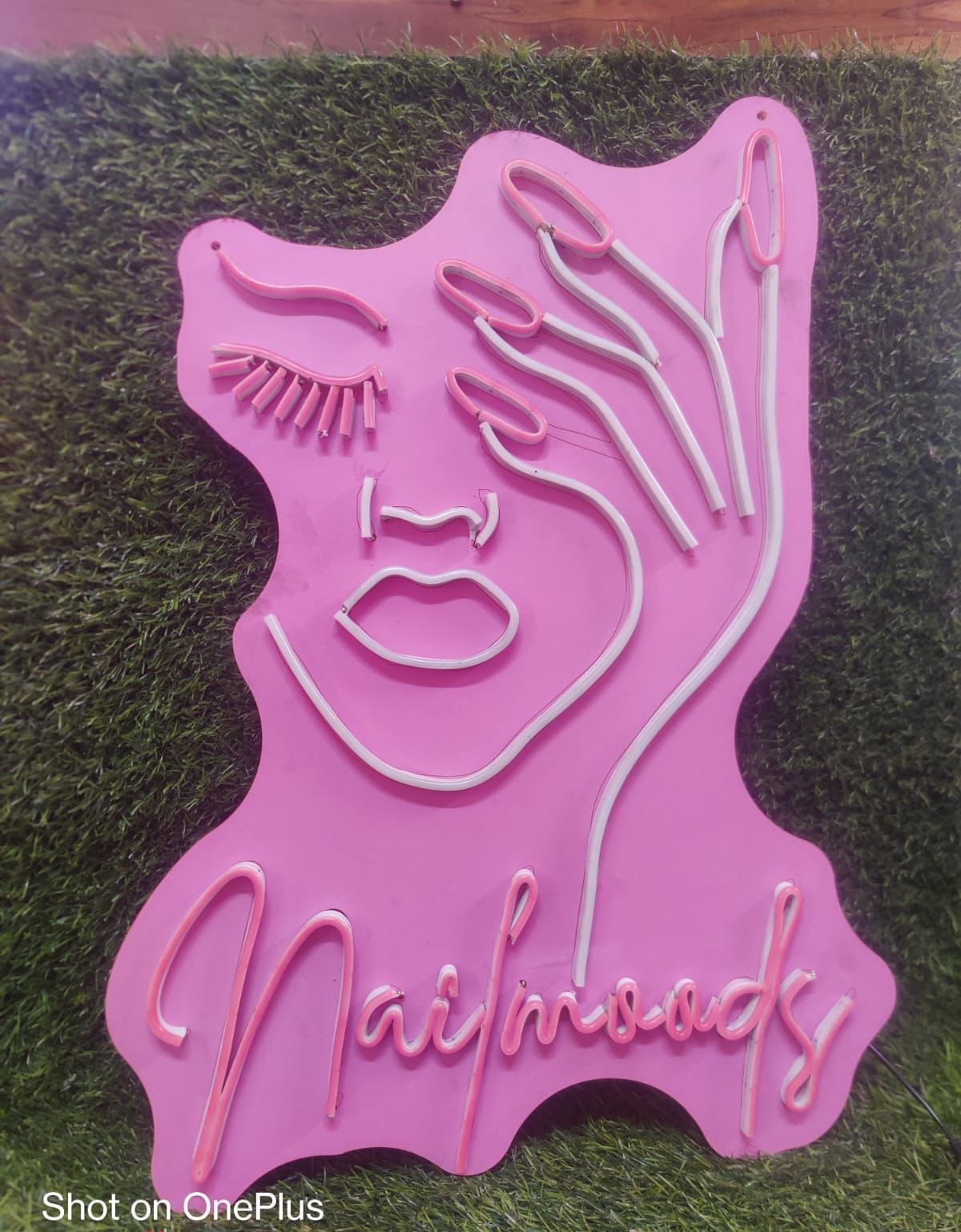Nails Neon Light Sign
