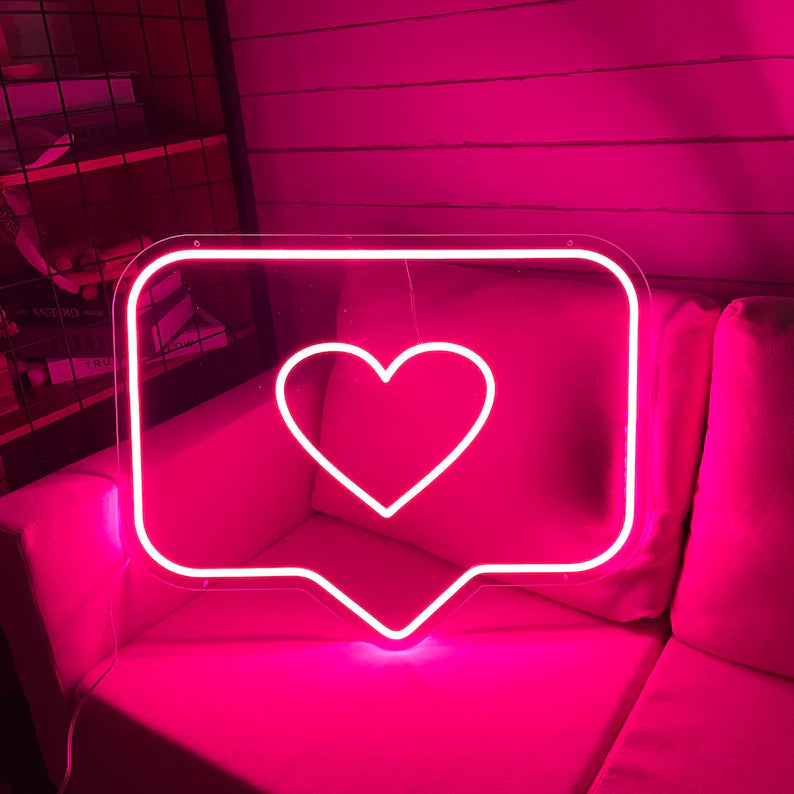 Minimalist LED Neon Heart Light